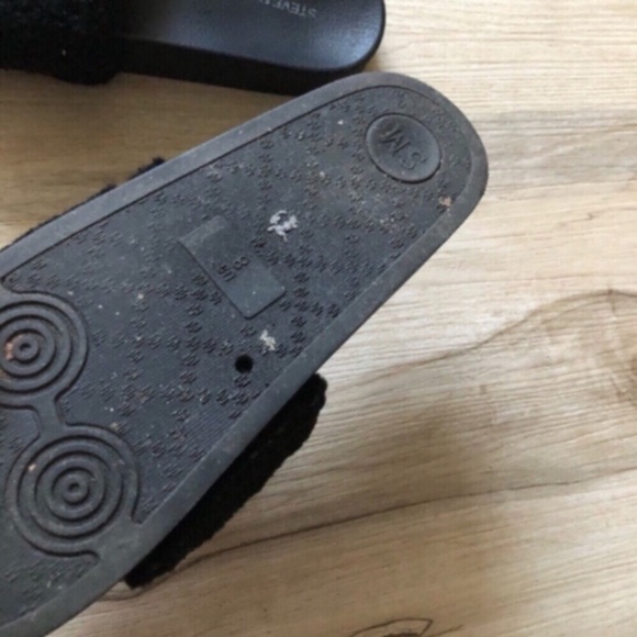 Steve Madden Black Plush Slides - Picture 3 of 4